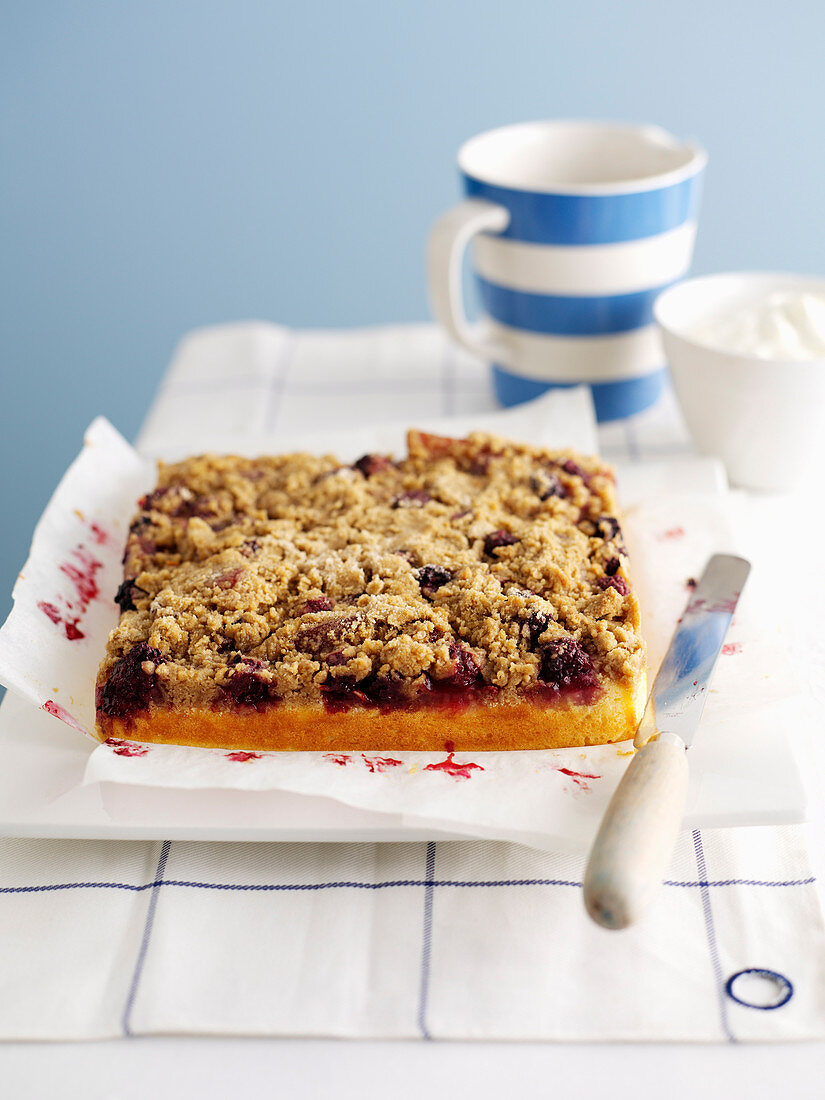 Quince and blackberry crumble cake