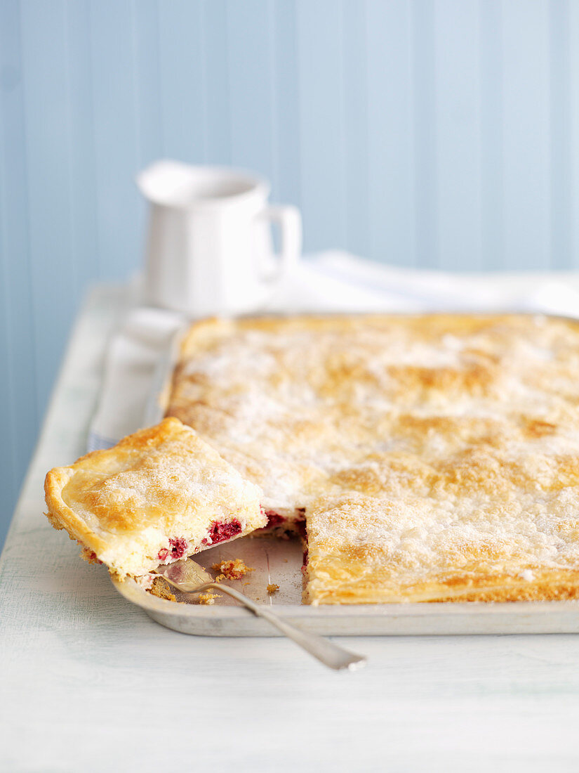 Biskuitkuchen mit Beeren