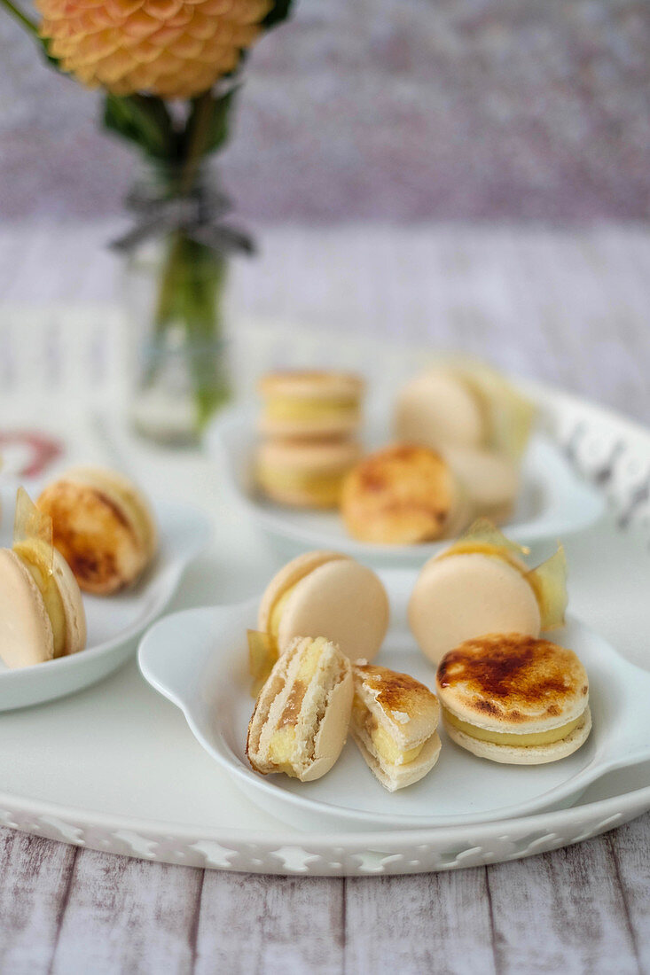 Macarons with creme brulee