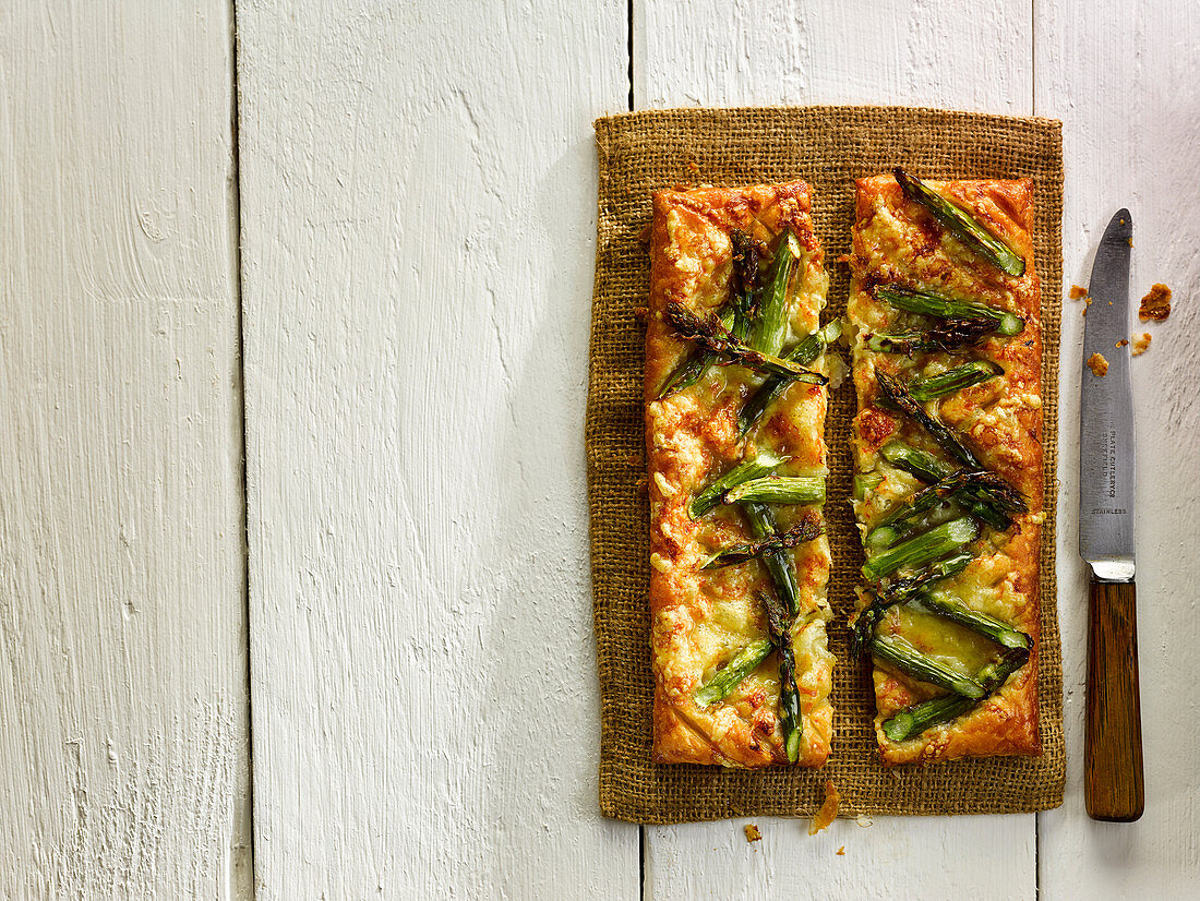 A puff pastry tart with cheese and green asparagus (Wales)
