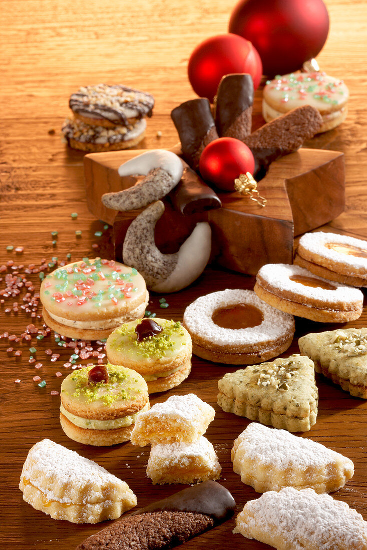Various Christmas cookies from Austria
