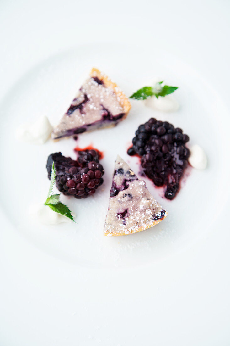 Blueberry tart with blackberries
