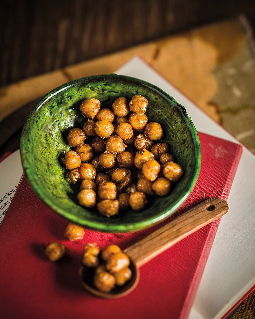 Spiced chickpea poppers