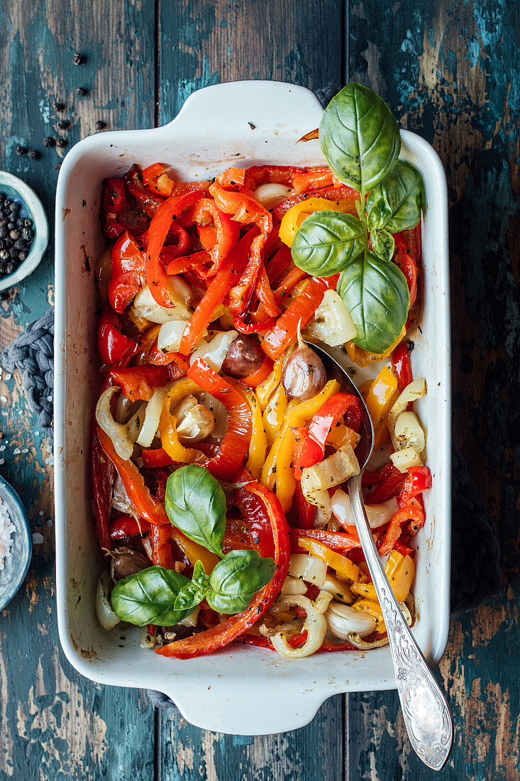 Bell pepper with garlic and herbs