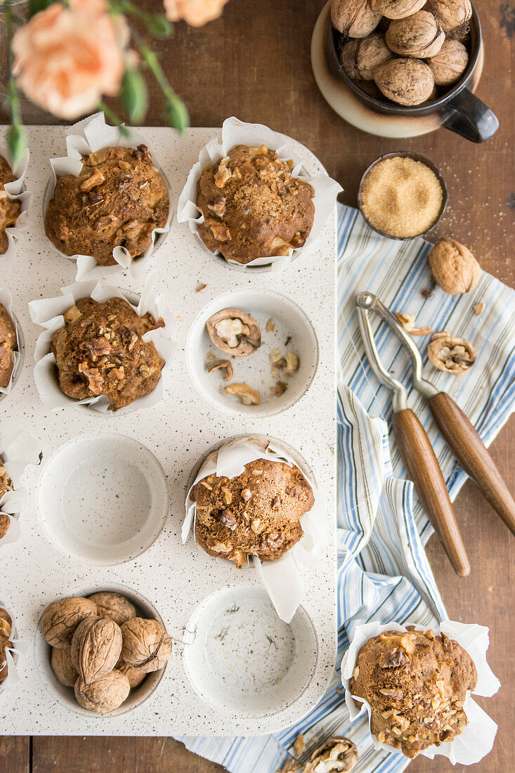 Apfelmuffins mit Walnüssen