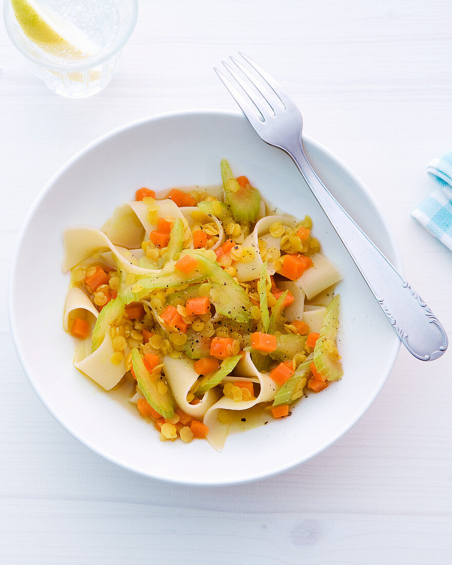 Vegetable stew with carrots, pasta and lentils