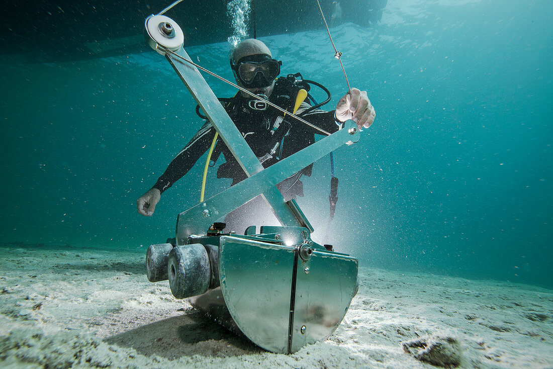 Sampling sand quality on the seabed