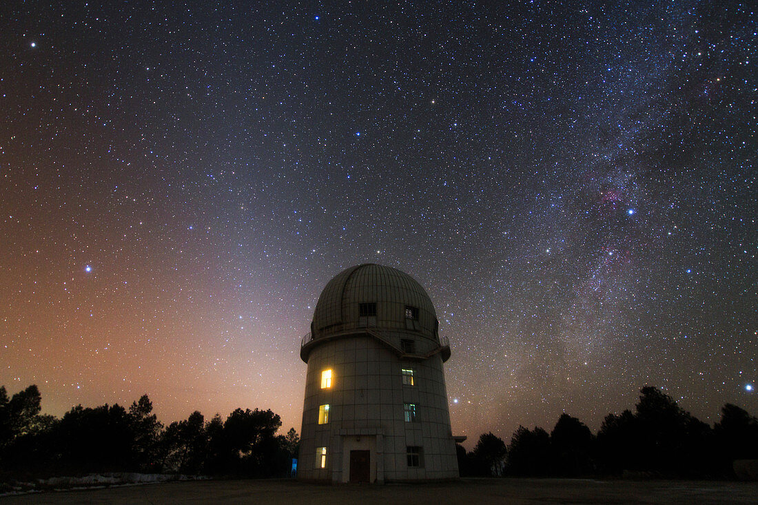 Night sky over Yunnan Astronomical Observatory