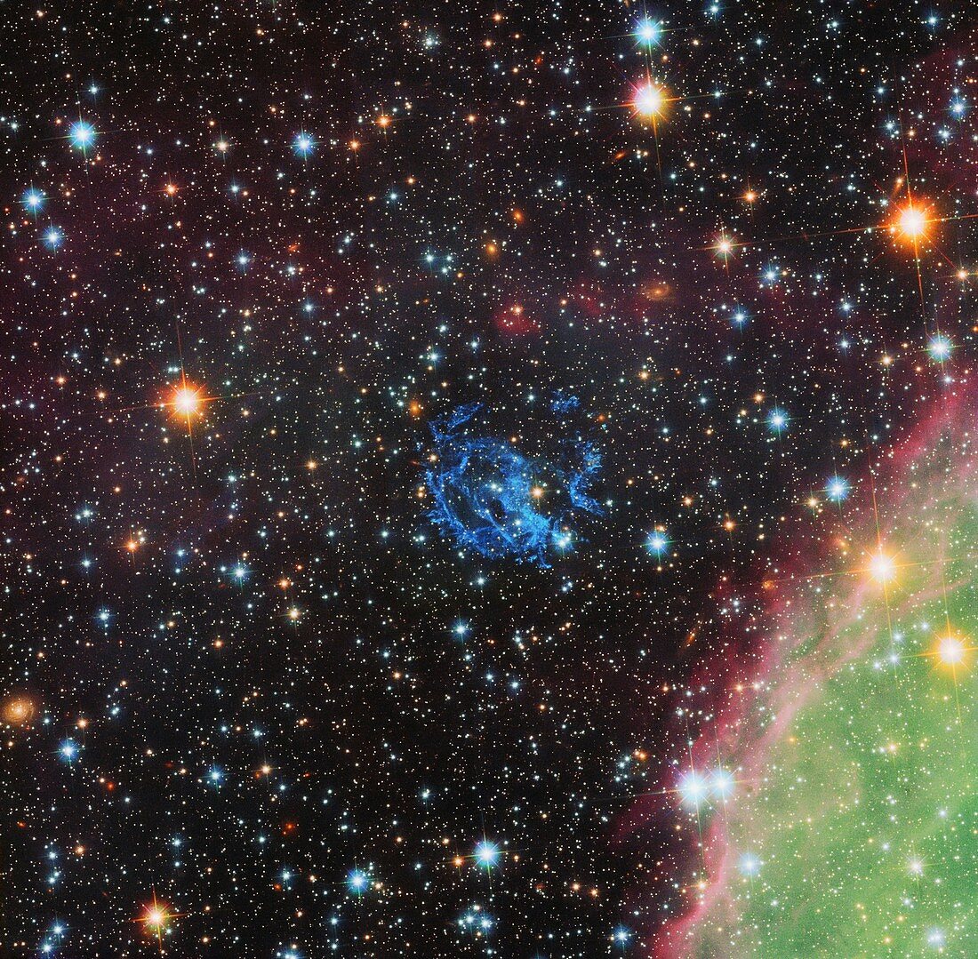 Supernova remnant in Small Magellanic Cloud, HST image