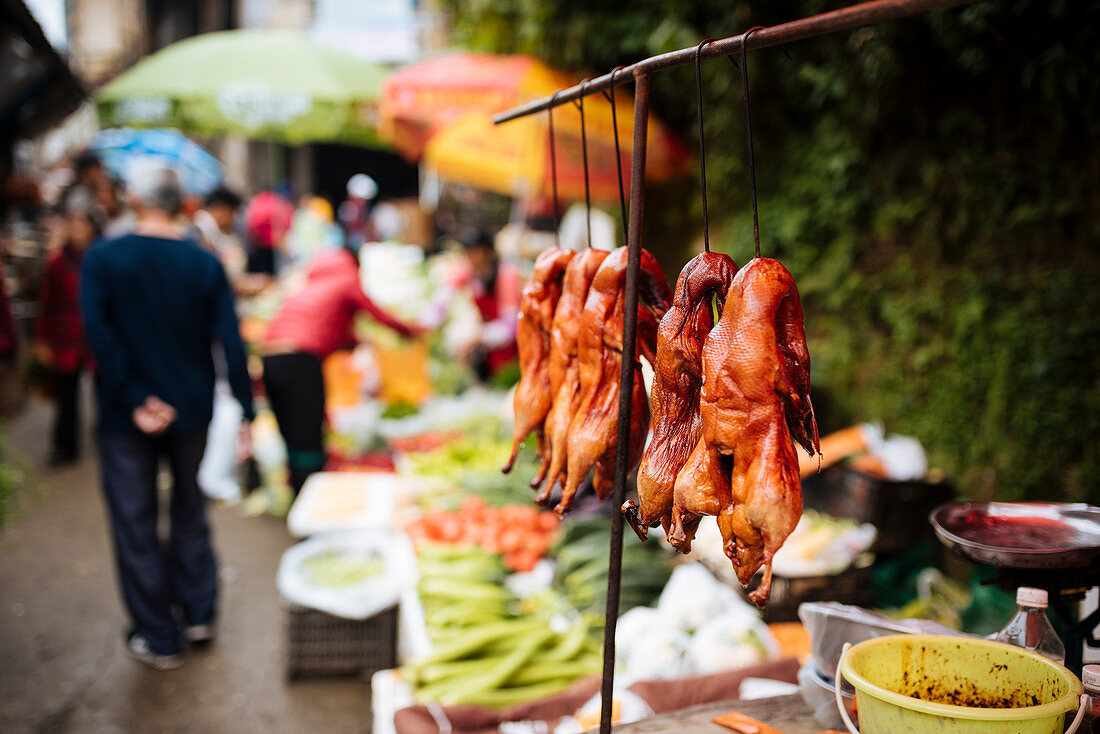Marktszene in Xinjie (Yunnan, China)