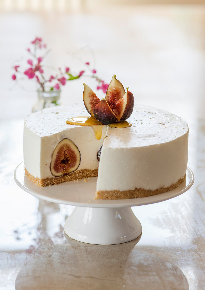 Fig and cheese cake