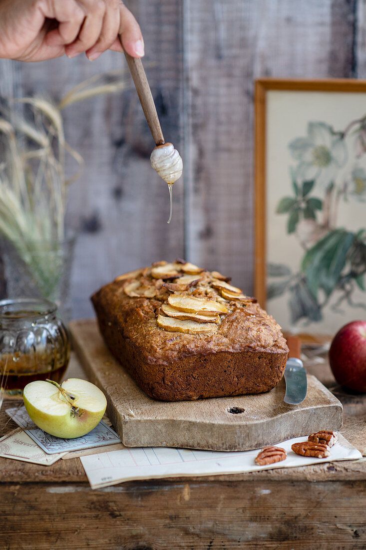 Apple bread