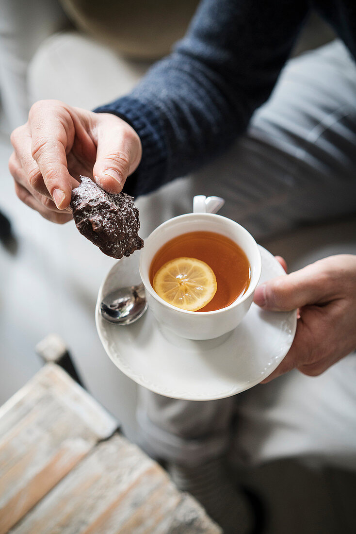 Lemon Tea with Biscuits