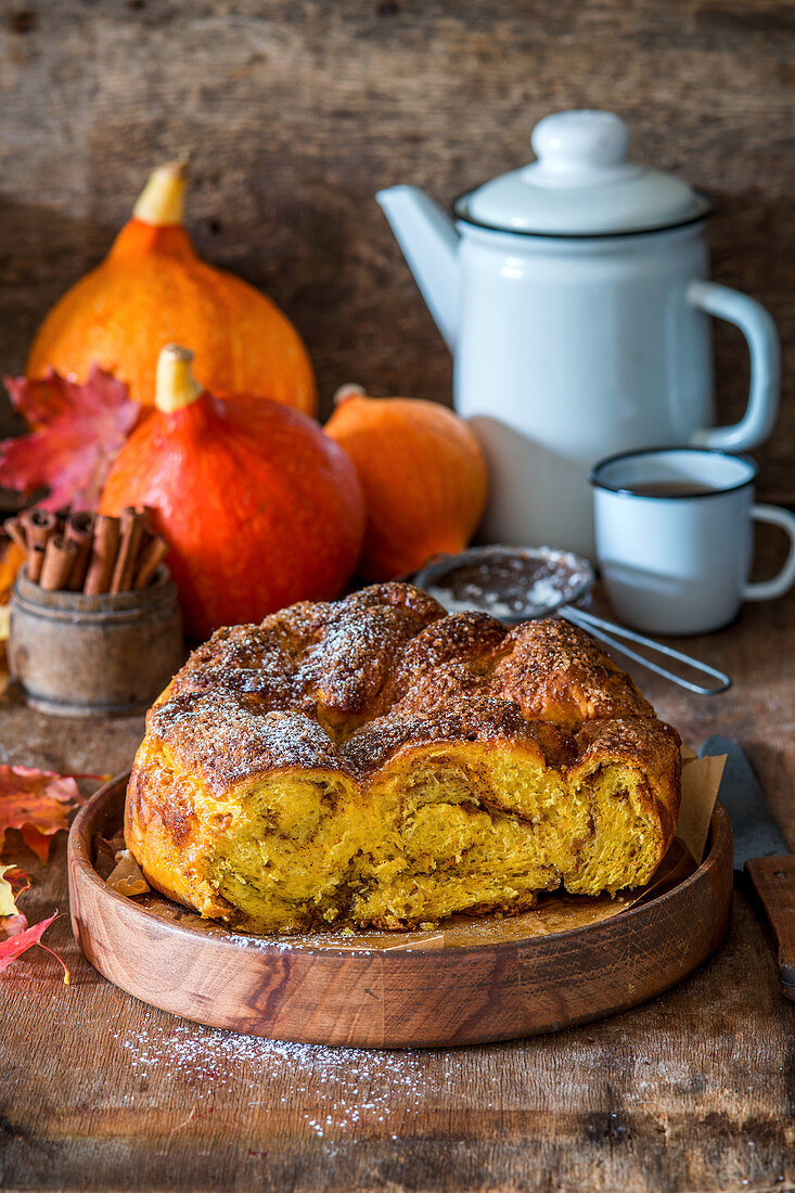 Pumpkin babka with cinnamon