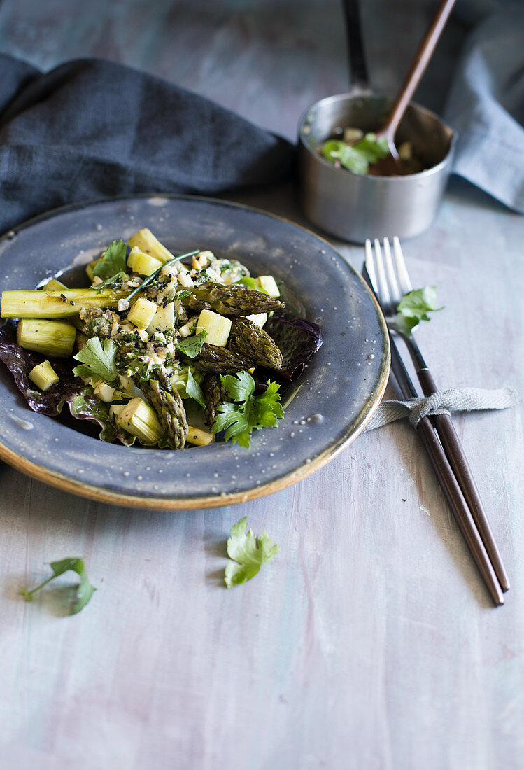 Spargelsalat mit Sauce Gribiche