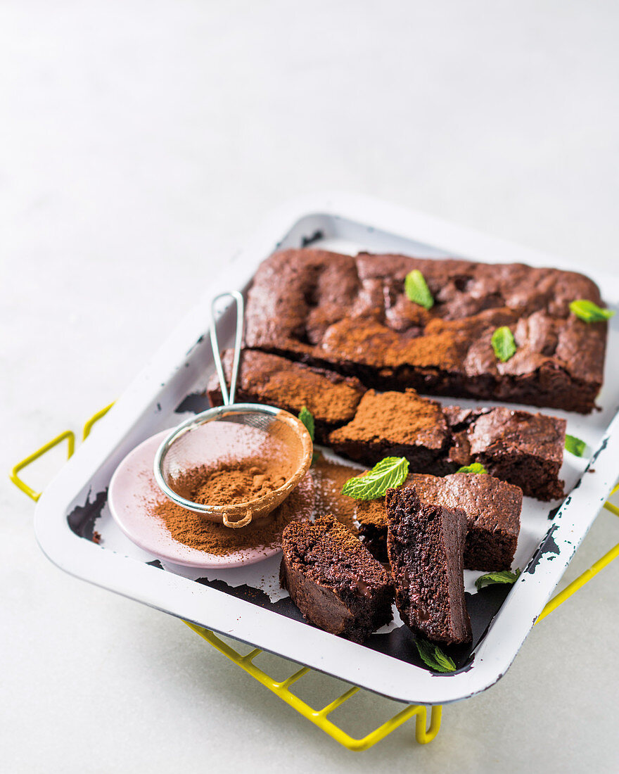 Sticky Fudge-Brownies