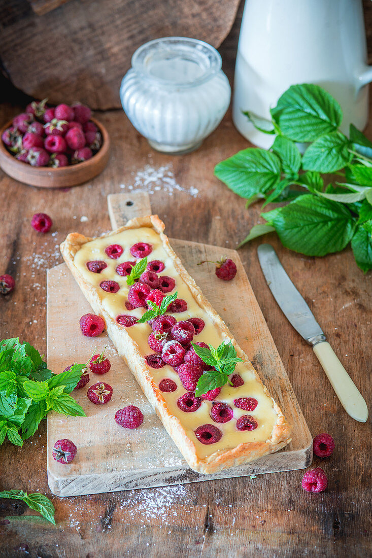 Raspberry and cream cheese tart