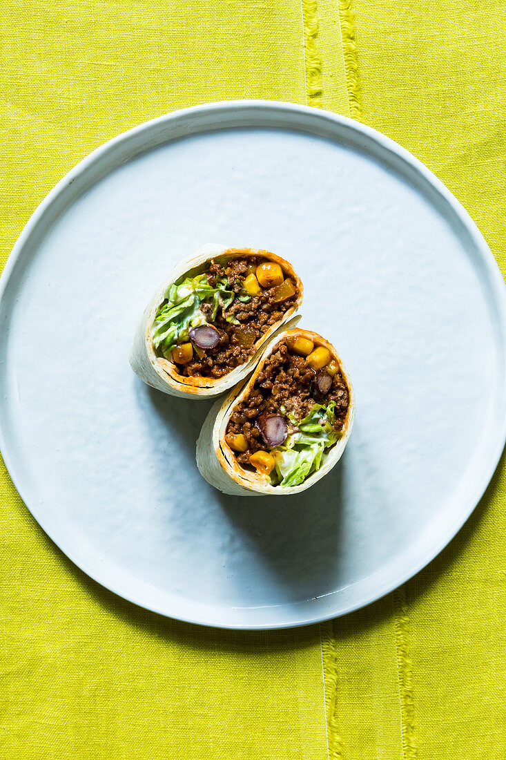Mexican burritos with chilli and minced meat