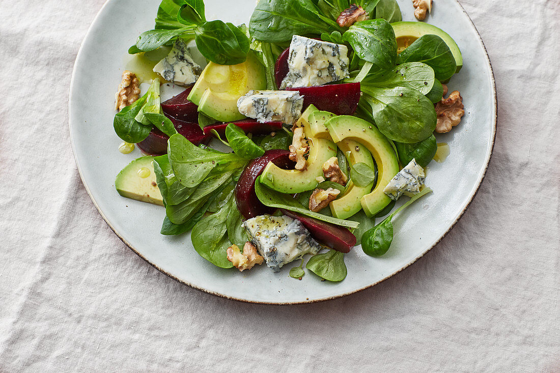Quick beetroot and avocado salad with blue cheese
