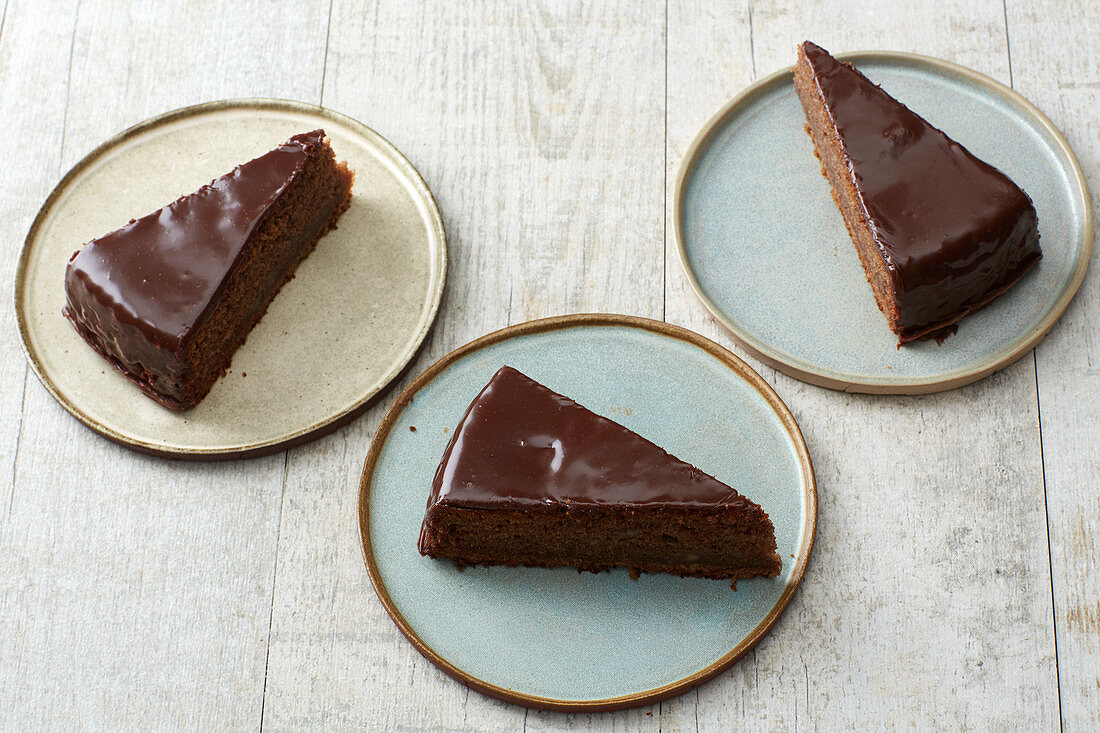 Schoko-Kaffee-Kuchen mit Bananen aus Wunderteig