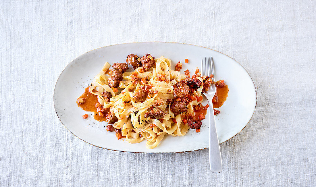 Ragu bolognese made in a hot-air fryer