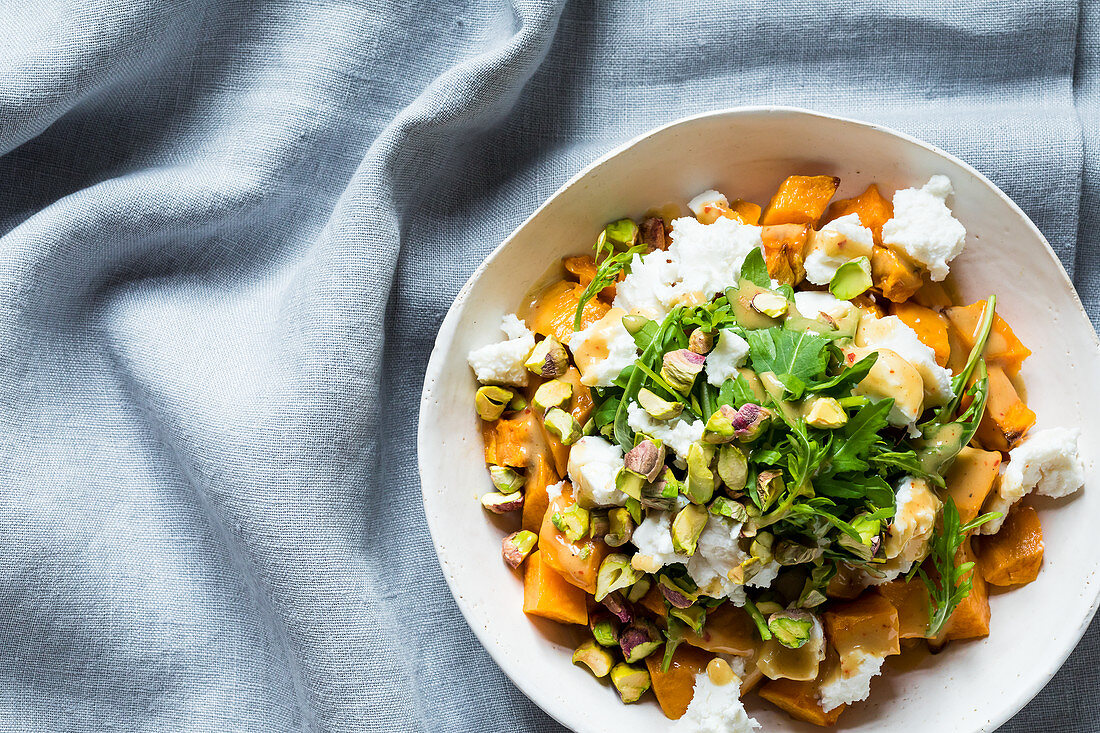 American sweet potato salad with rocket and soft goat's cheese