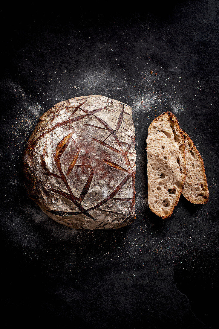 Frisch gebackenes Roggenbrot