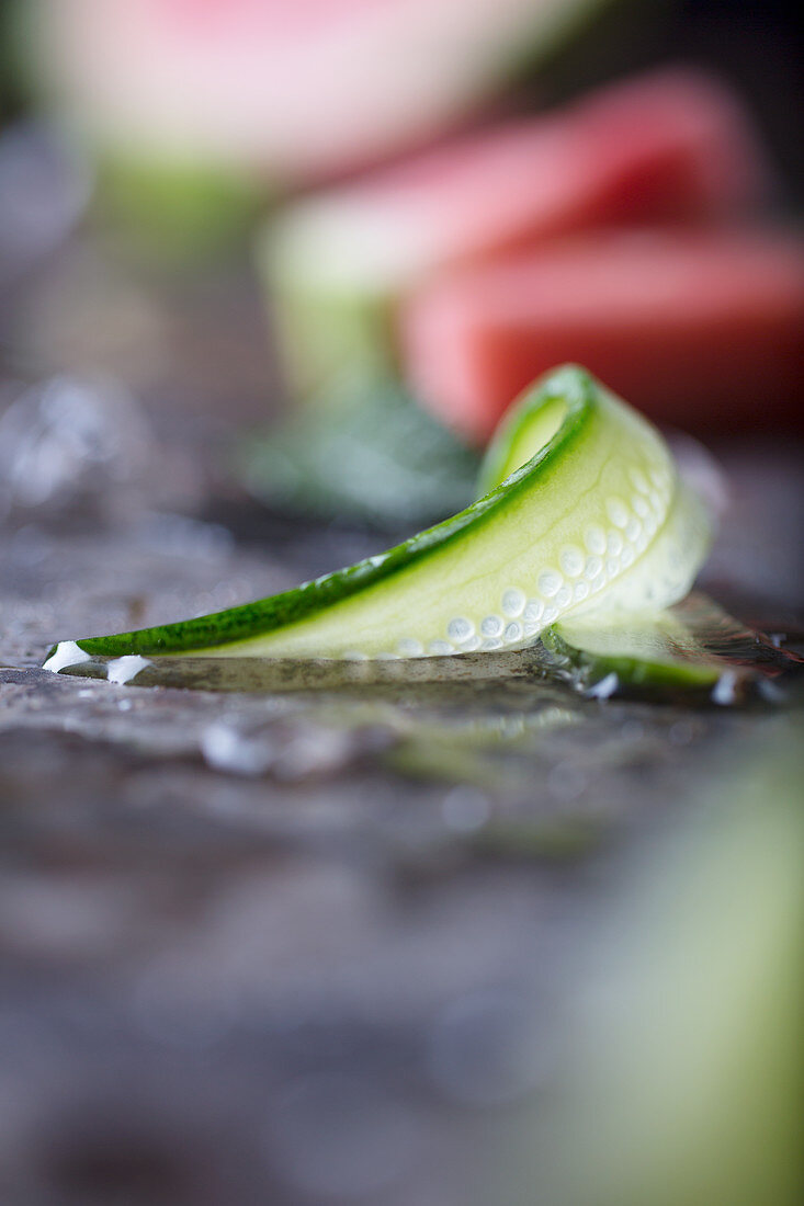 Gurkenscheibe und Wassermelone