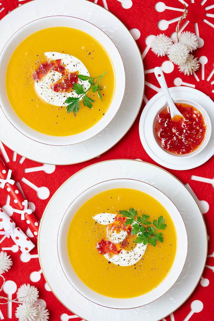 Parsnip and carrot soup with ginger
