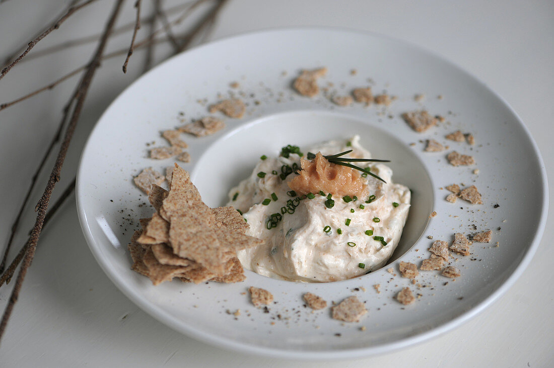 Kaviarcreme mit Knäckebrot