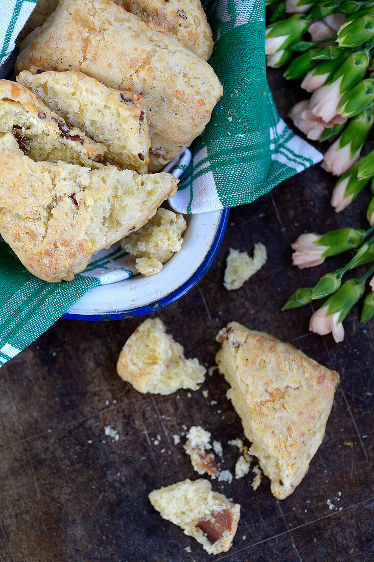 Scones mit Bacon