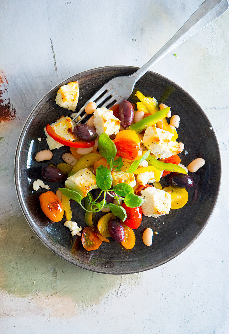 Mediterranean halloumi salad with olives