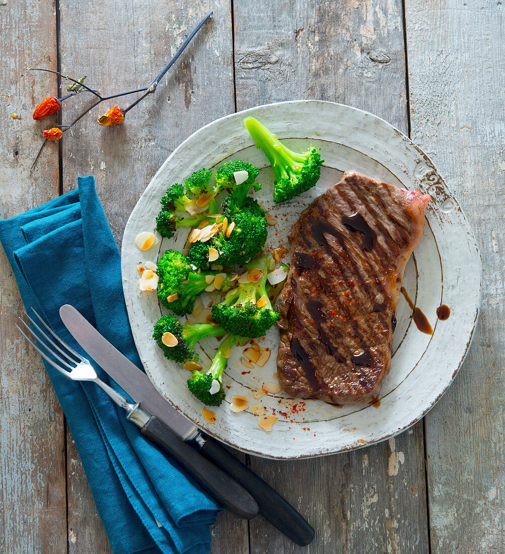 Rump steak with balsamic and almond broccoli