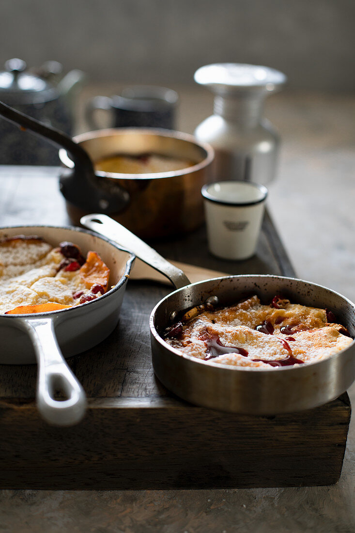 Dutch Baby mit Äpfeln