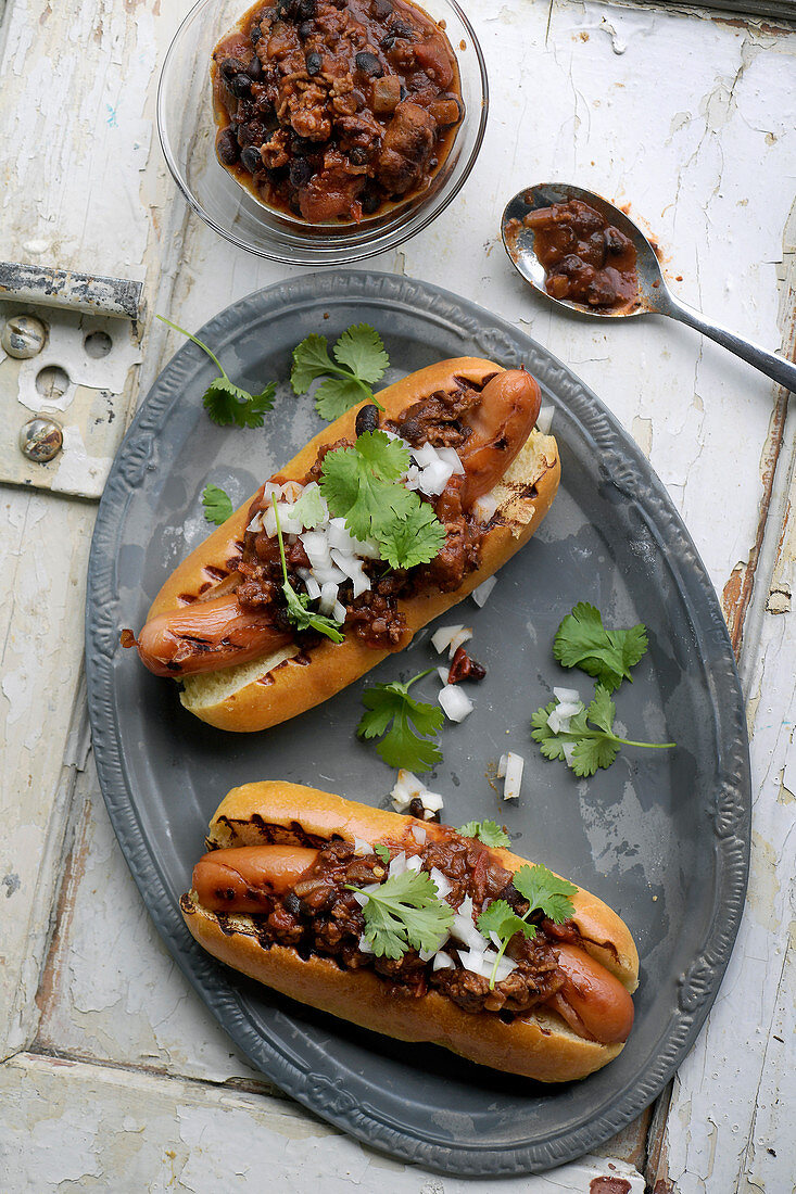 Chilli dogs (hot dogs with homemade chilli, USA)