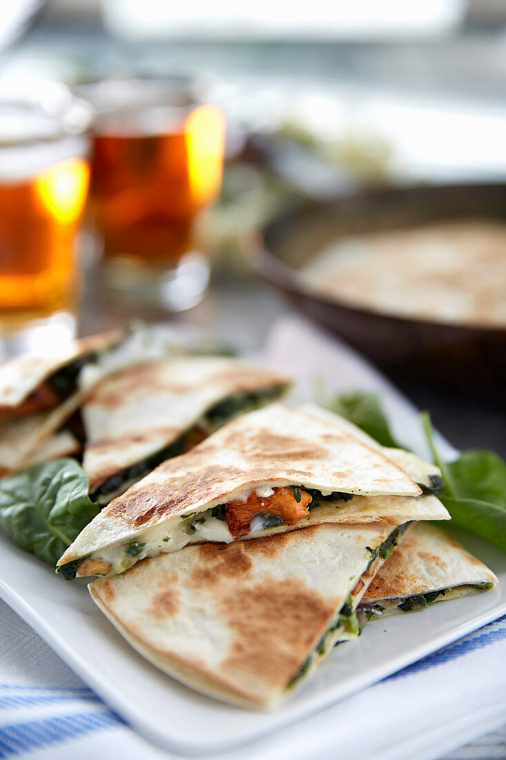 Quesadillas with mushrooms, melon and chèvre