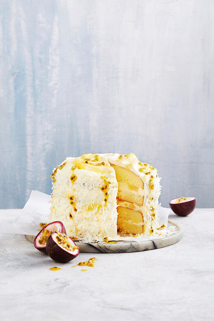 Cheat’s lemon curd cake