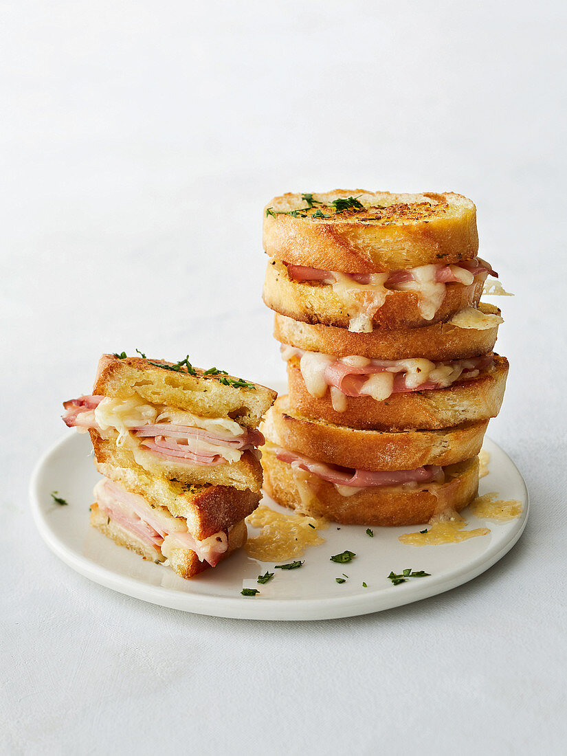 Garlic bread toasties with ham and cheese
