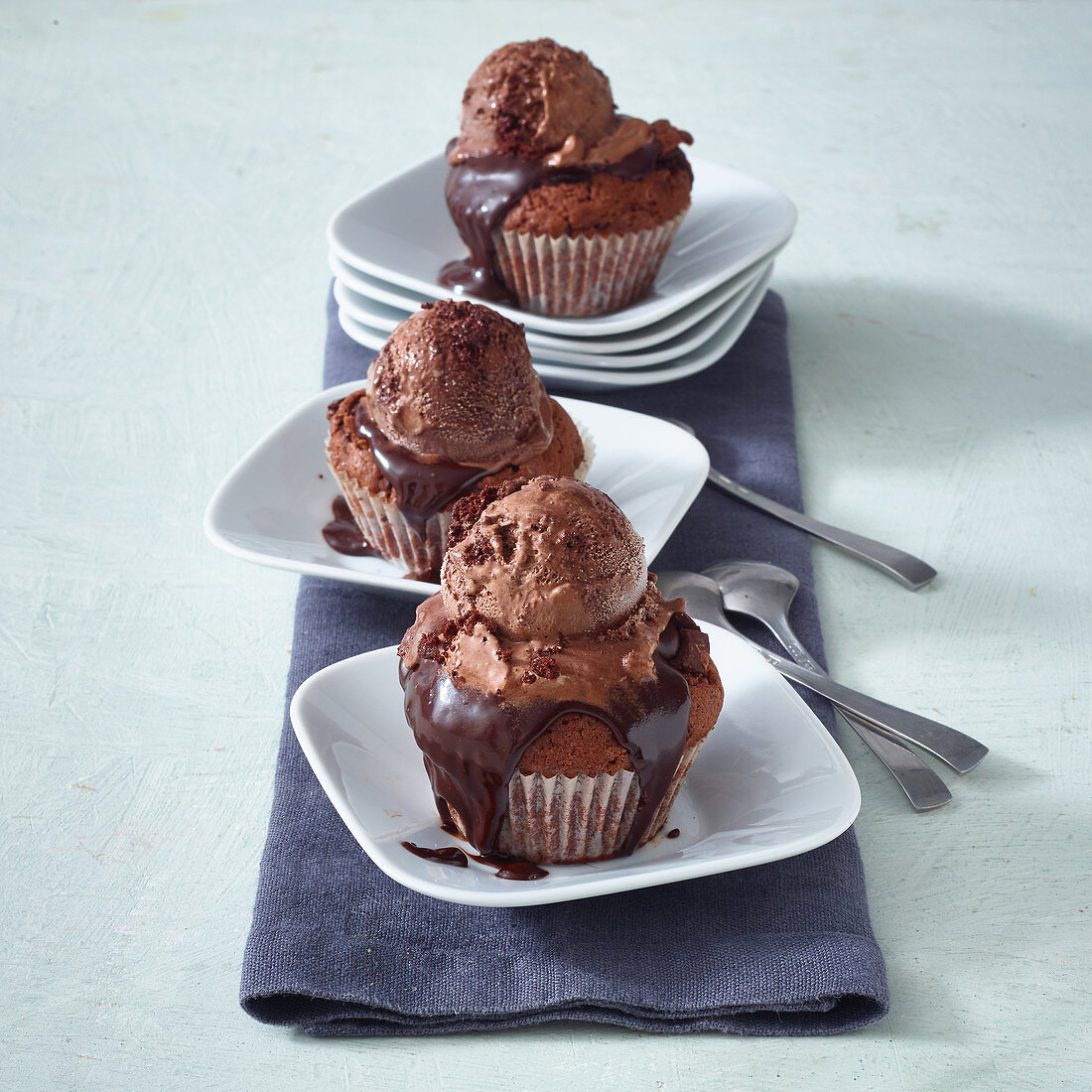 Chocolate poke muffins