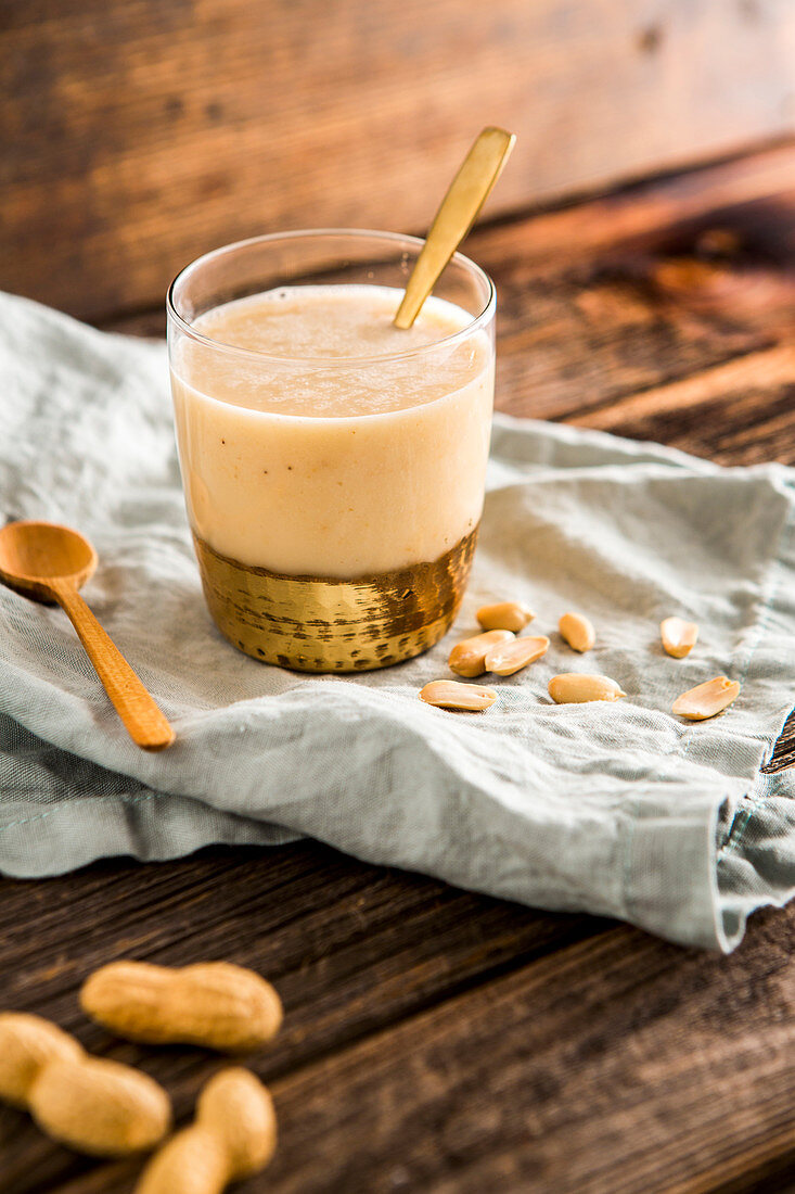 Peanut butter and banana smoothie