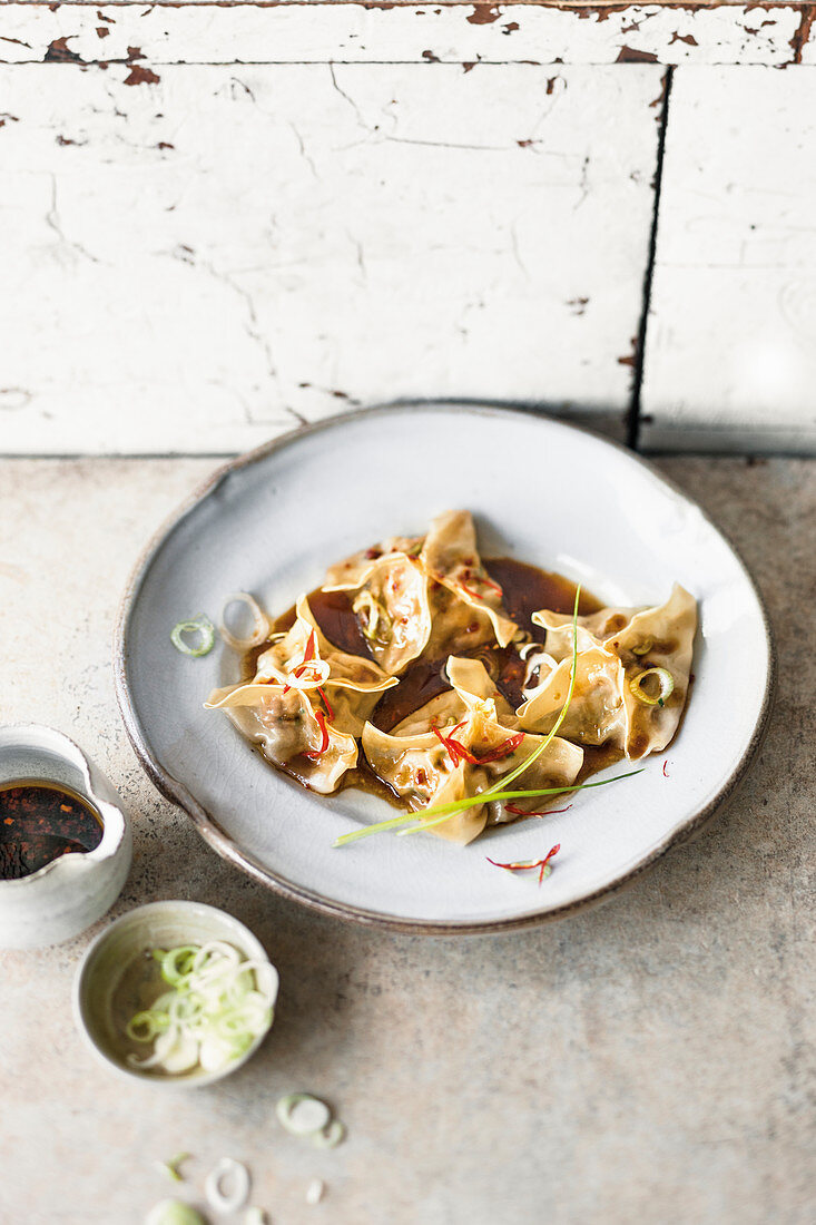 Won tons with shrimp and ginger