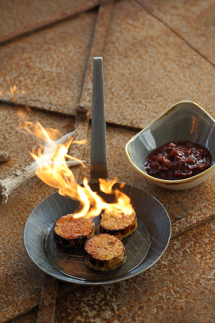 Boulette Suzette – flambéed dumplings with compote