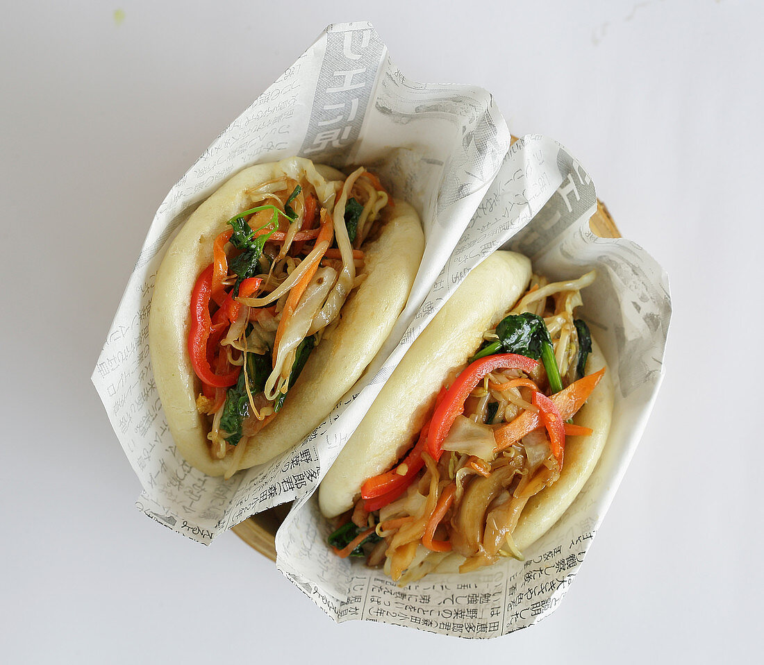 Bao buns with vegetables