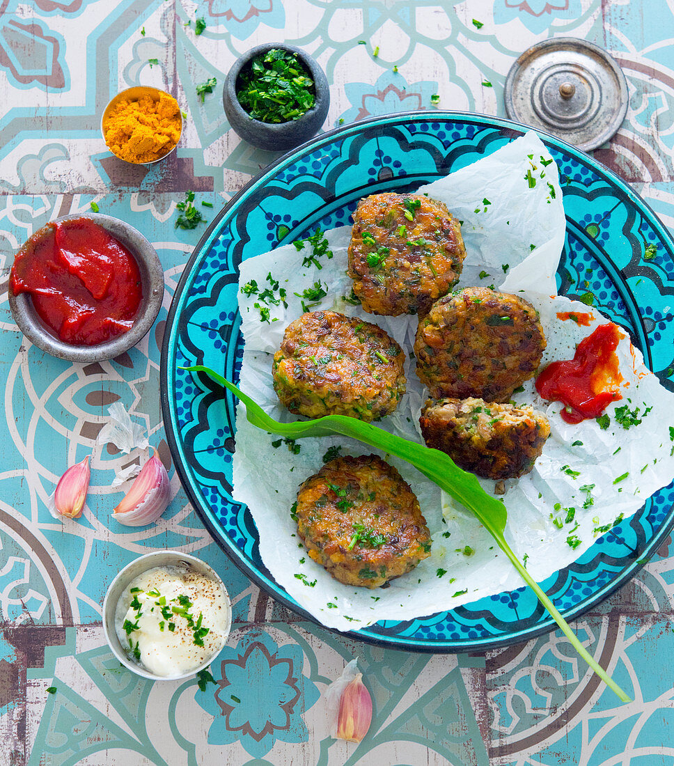 Wild garlic fritters with curry ketchup