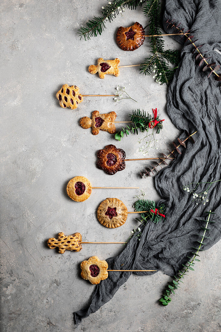 Christmassy Pie Pops, filled with chia raspberry jam