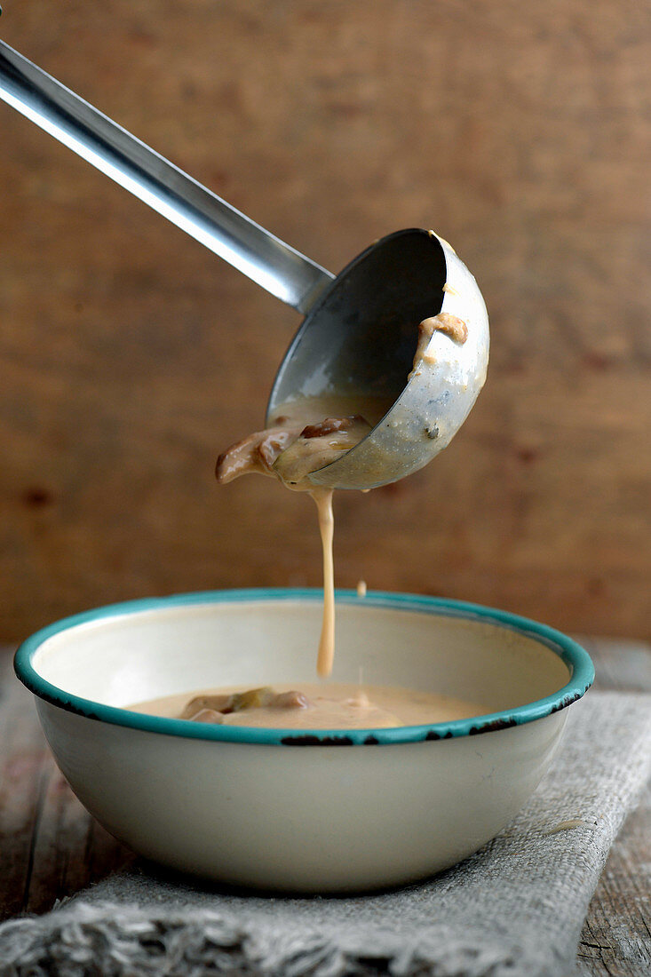 Mushroom soap with roquefort and lemon