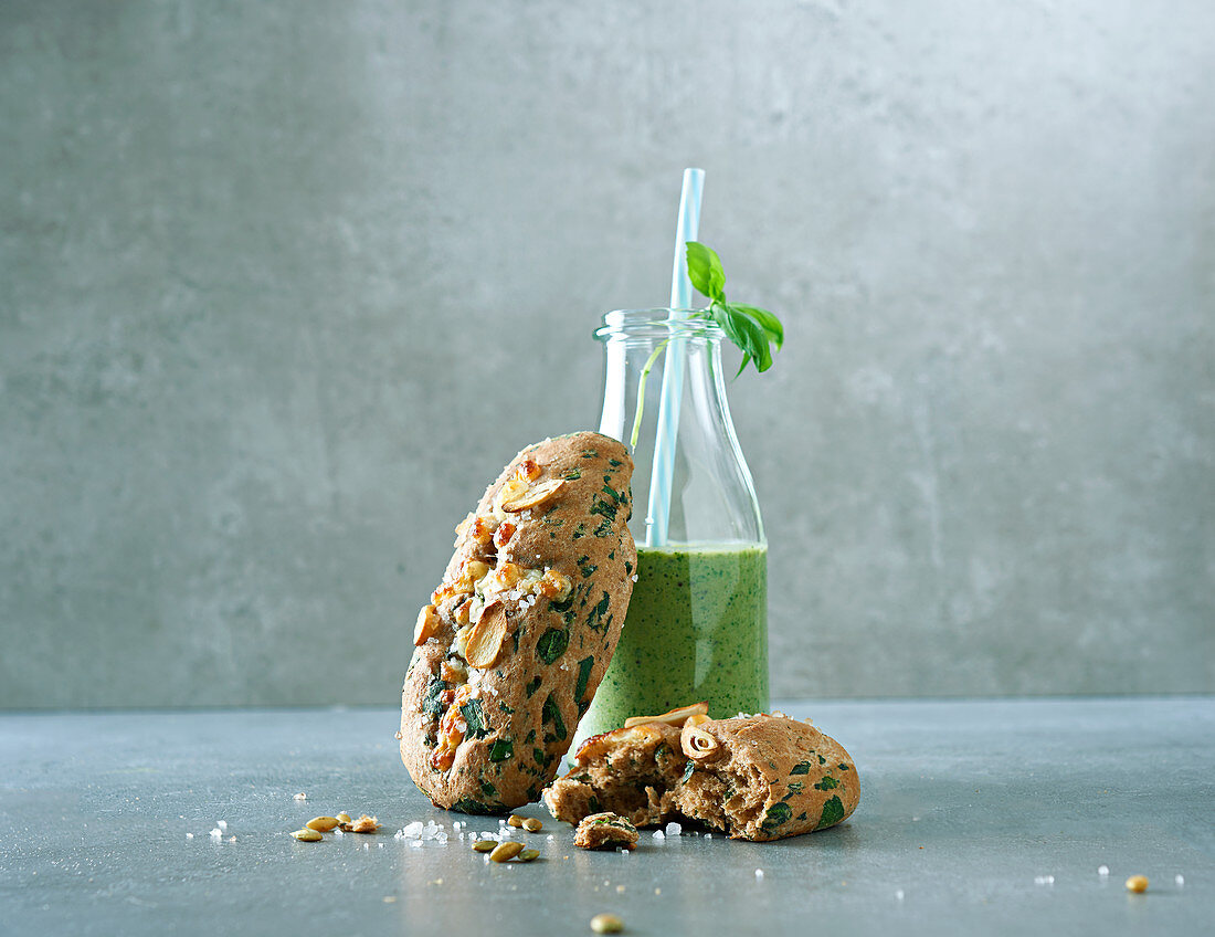 Spinach focaccia and a green smoothie