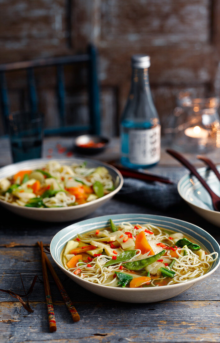 Ramen noodle soup with vegetables (Asia)
