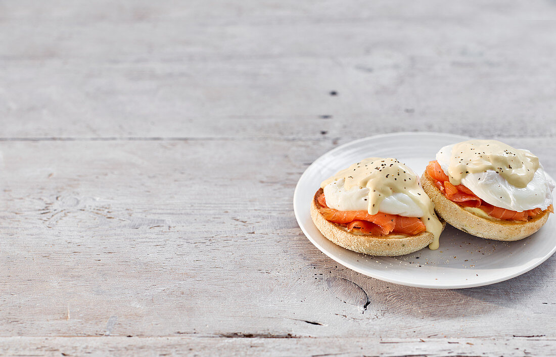 English Muffins with poached eggs and salmon