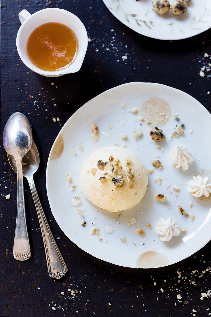 Semifreddo with honey and hazelnuts (Italy)